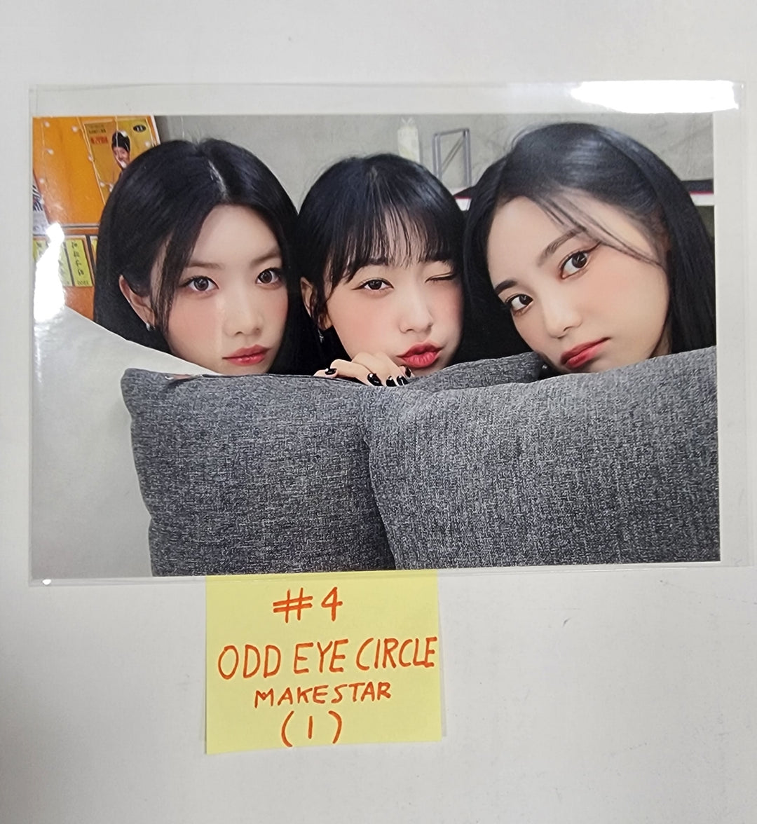 ODD EYE CIRCLE "Version Up" - Makestar Pre-Order Benefit Photo & Good Luck Card - HALLYUSUPERSTORE