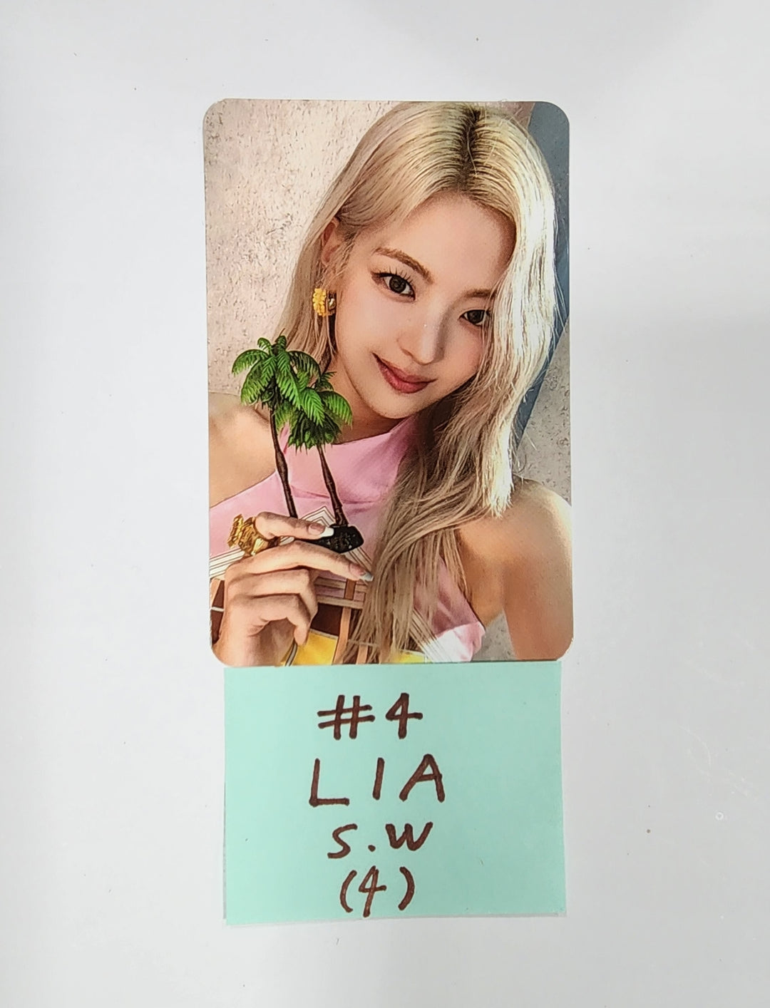 ITZY "KILL MY DOUBT" - Soundwave Fansign Event Photocard - HALLYUSUPERSTORE