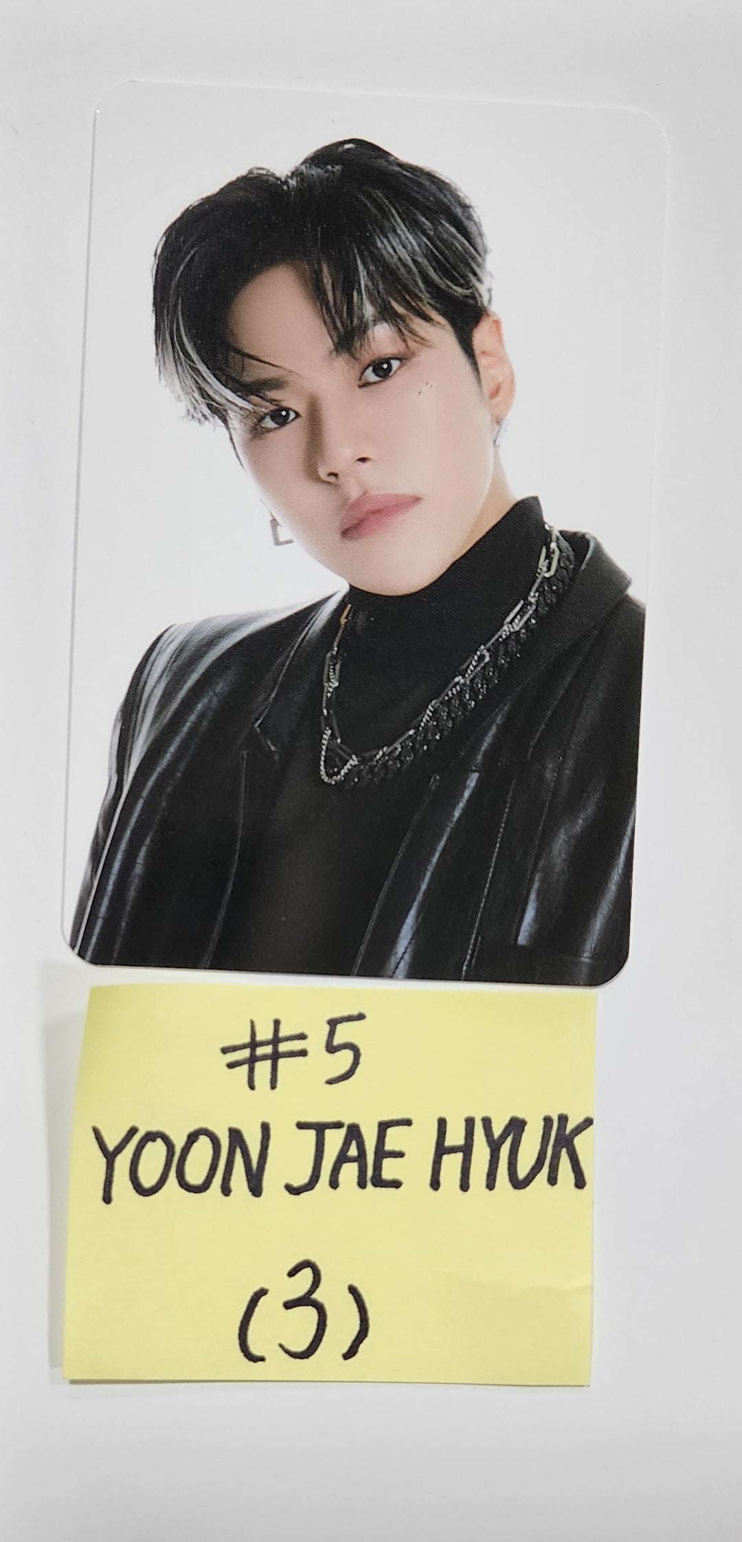 Treasure 2nd Full "REBOOT" Pop-Up Store - Official Trading Card (1)