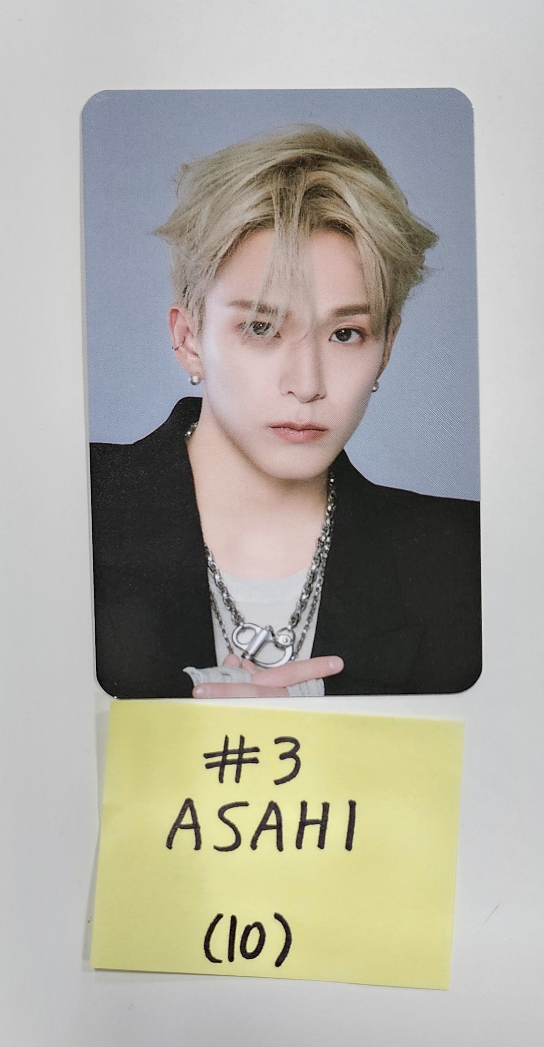 Treasure 2nd Full "REBOOT" Pop-Up Store - Official Trading Card (2)