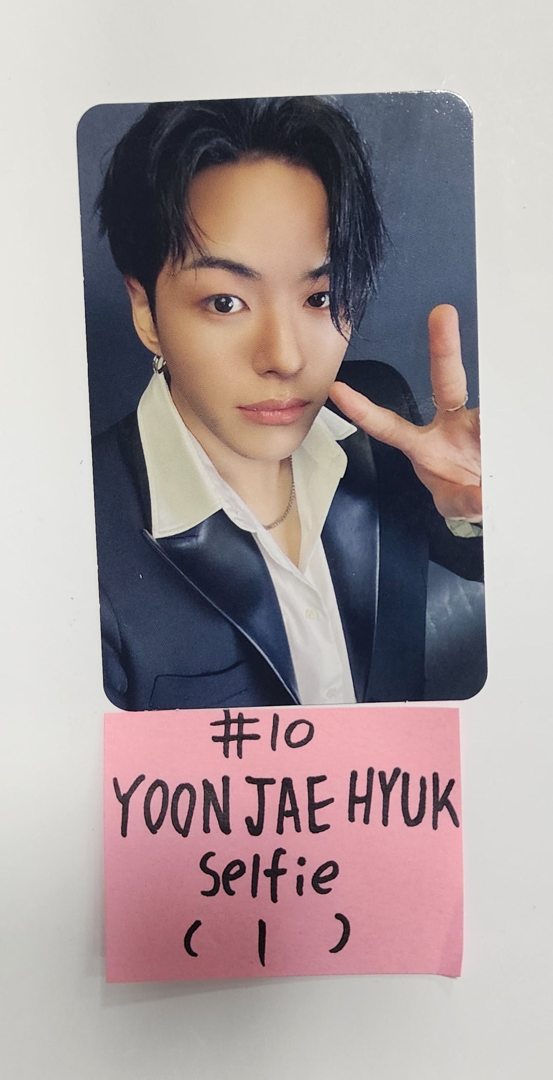 Treasure 2nd Full "REBOOT" - Official Photocard (YG Tag Album) [Selfie Photocard] - HALLYUSUPERSTORE