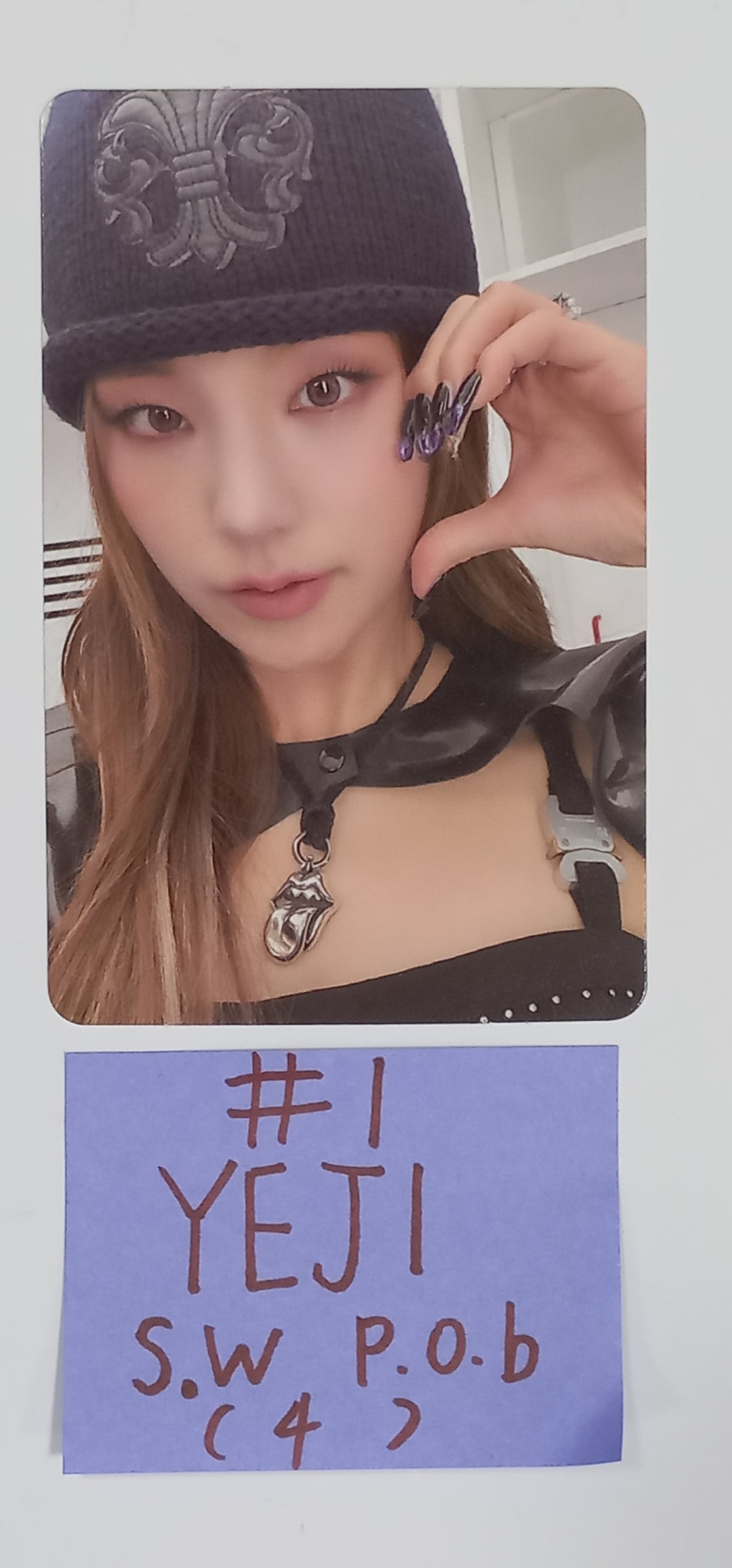 ITZY "KILL MY DOUBT" - Soundwave Pre-Order Benefit Photocard - HALLYUSUPERSTORE