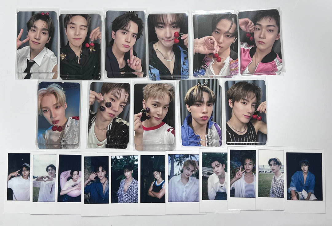 The Boyz Official Fan Light Stick (+ IDOLPARK Special Random Photocards  Set), white / red