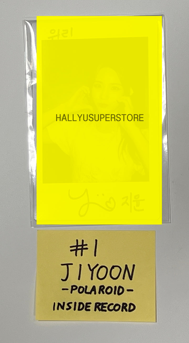 ICHILLIN' "I'M ON IT!" - Hand Autographed(Signed) Polaroid, Photocard - HALLYUSUPERSTORE