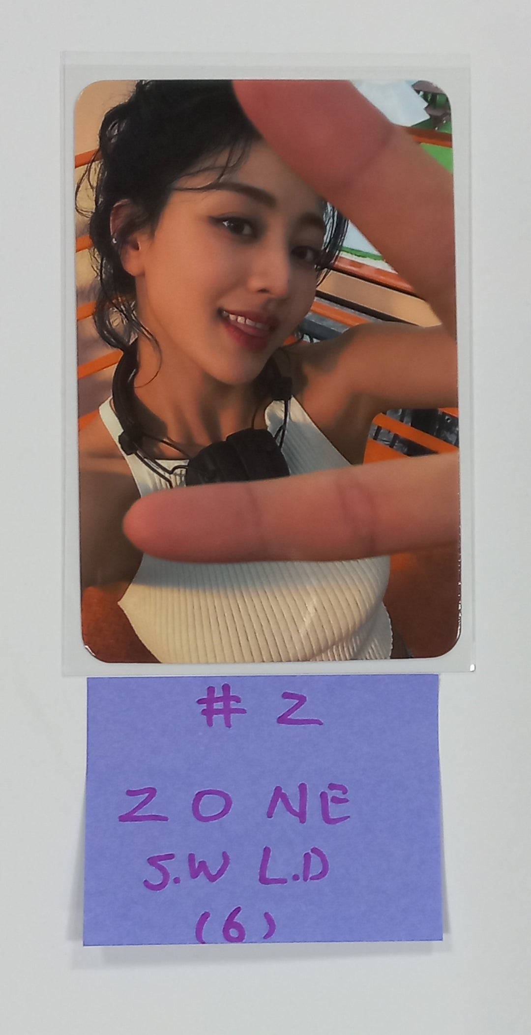 JIHYO "ZONE" 1st Mini Album - Soundwave Lucky Draw Event Photocard & 2 Cut Photo [23.08.21] - HALLYUSUPERSTORE