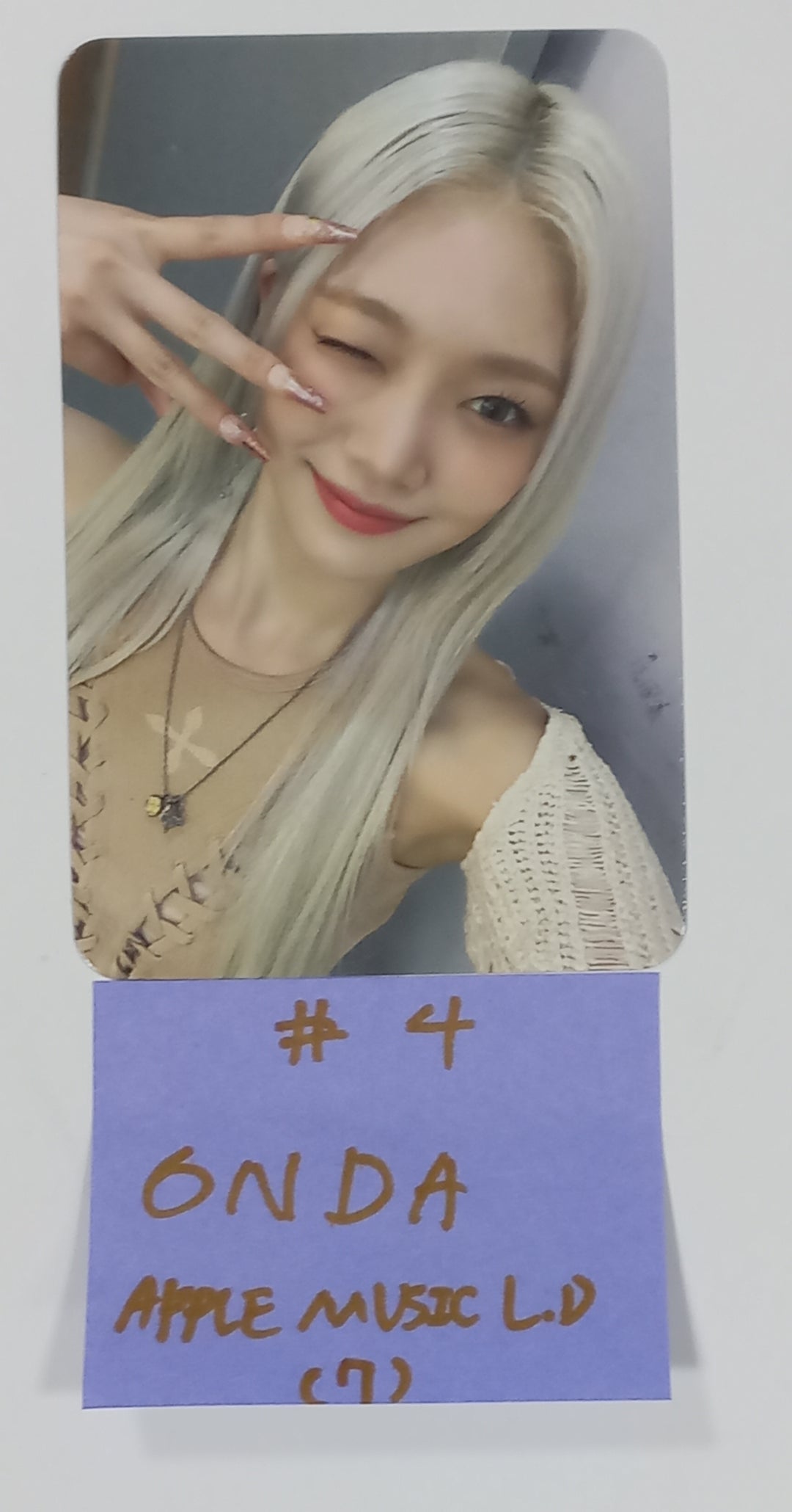 Everglow "ALL MY GIRLS" - Apple Music Lucky Draw Event Photocard [23.08.21]