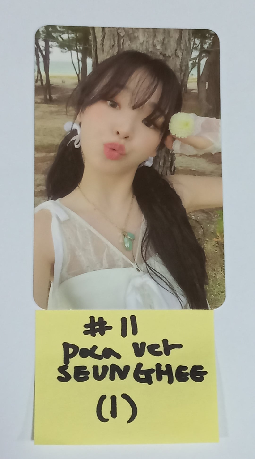 Oh My Girl "Golden Hourglass" - Official Photocard [Poca Ver] [23.08.22]