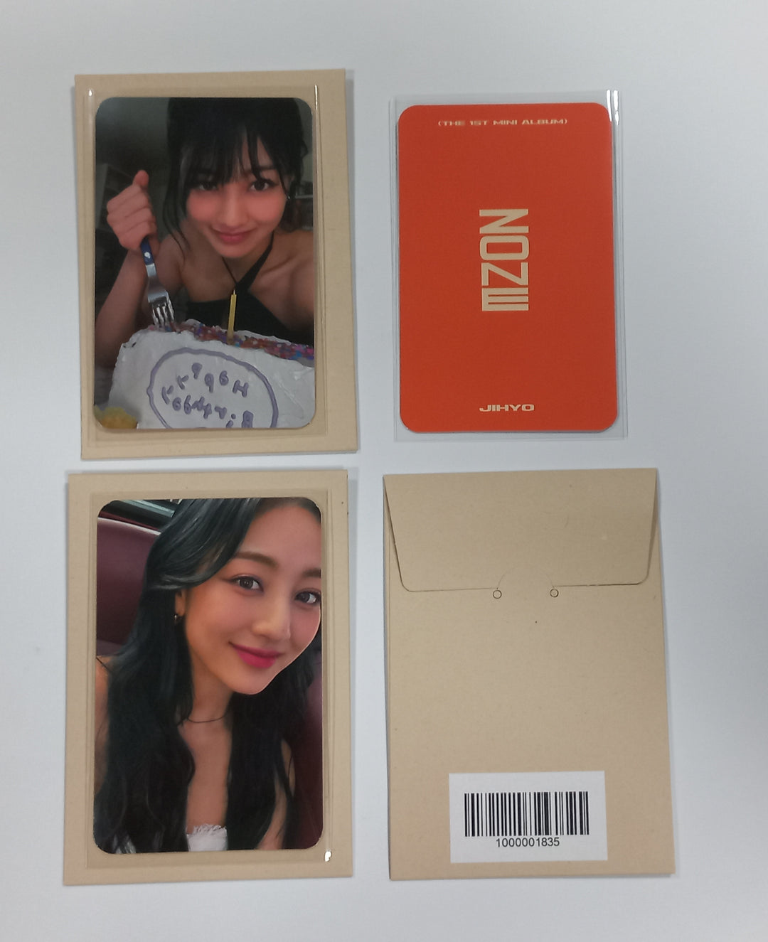 JIHYO "ZONE" 1st Mini Album -  JYP Shop Pre-Order Benefit Photocard [23.08.22] - HALLYUSUPERSTORE