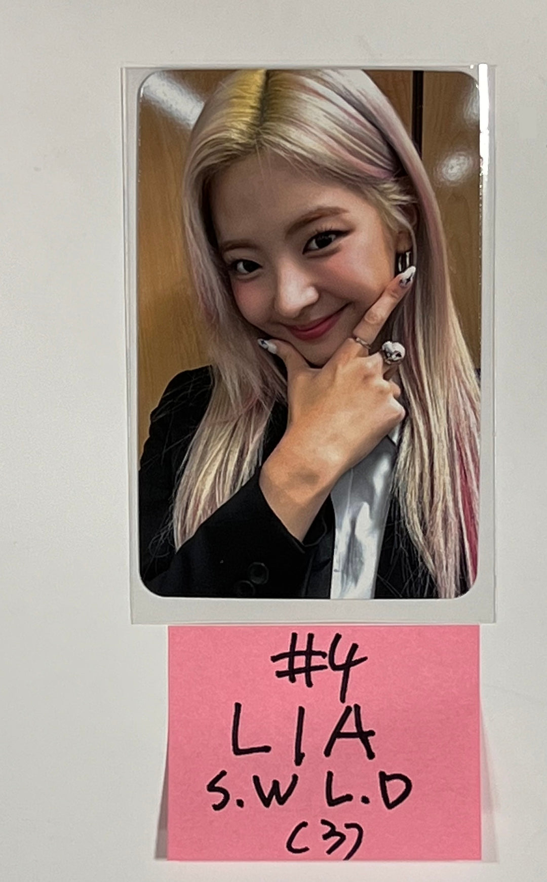 ITZY 'KILL MY DOUBT' - Soundwave Lucky Draw Event Photocard, postcards Round 5 [23.08.25]