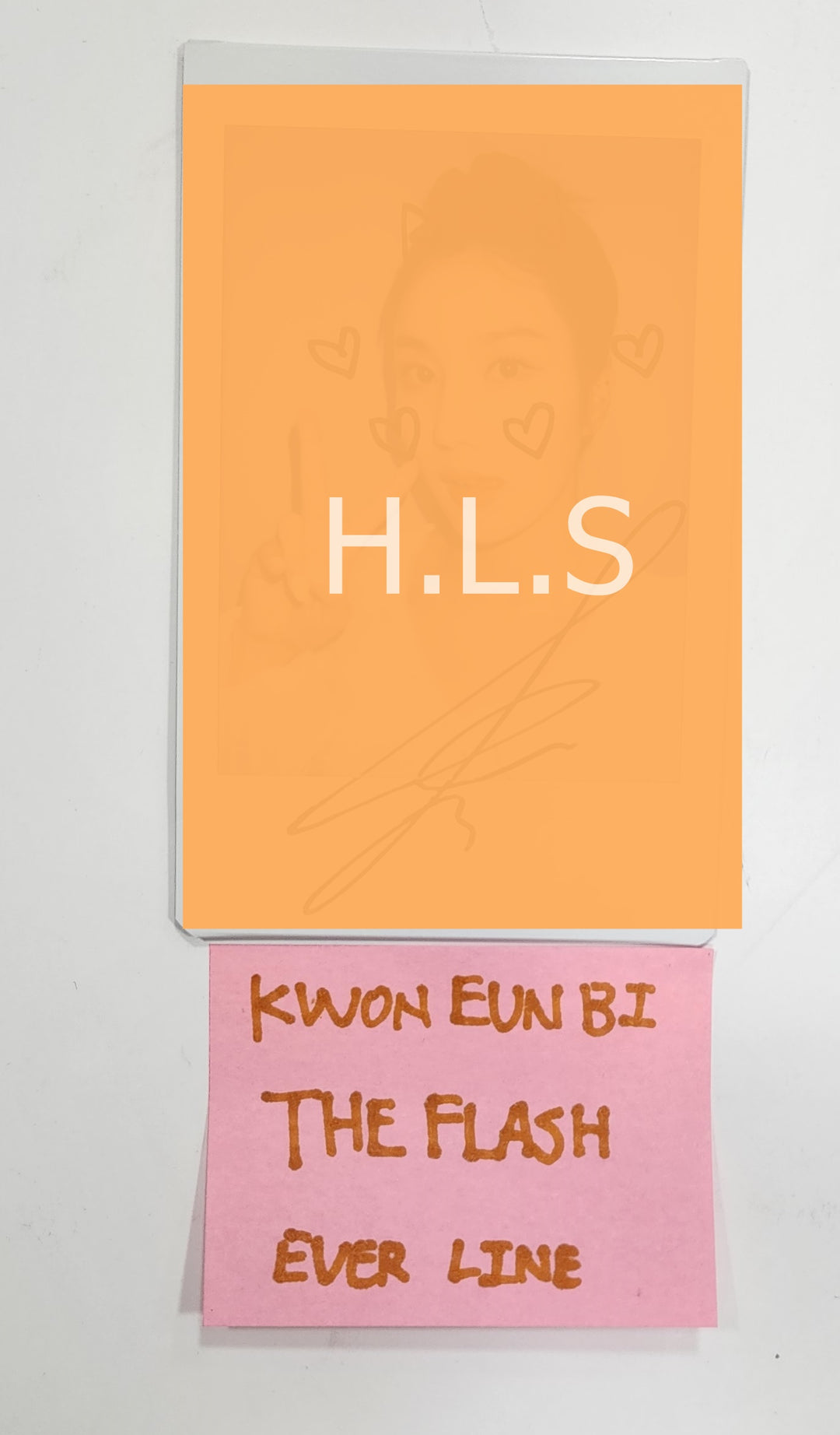 クォン・ウンビ 1st シングル「The Flash」 - 直筆サイン入りポラロイド [23.08.29]