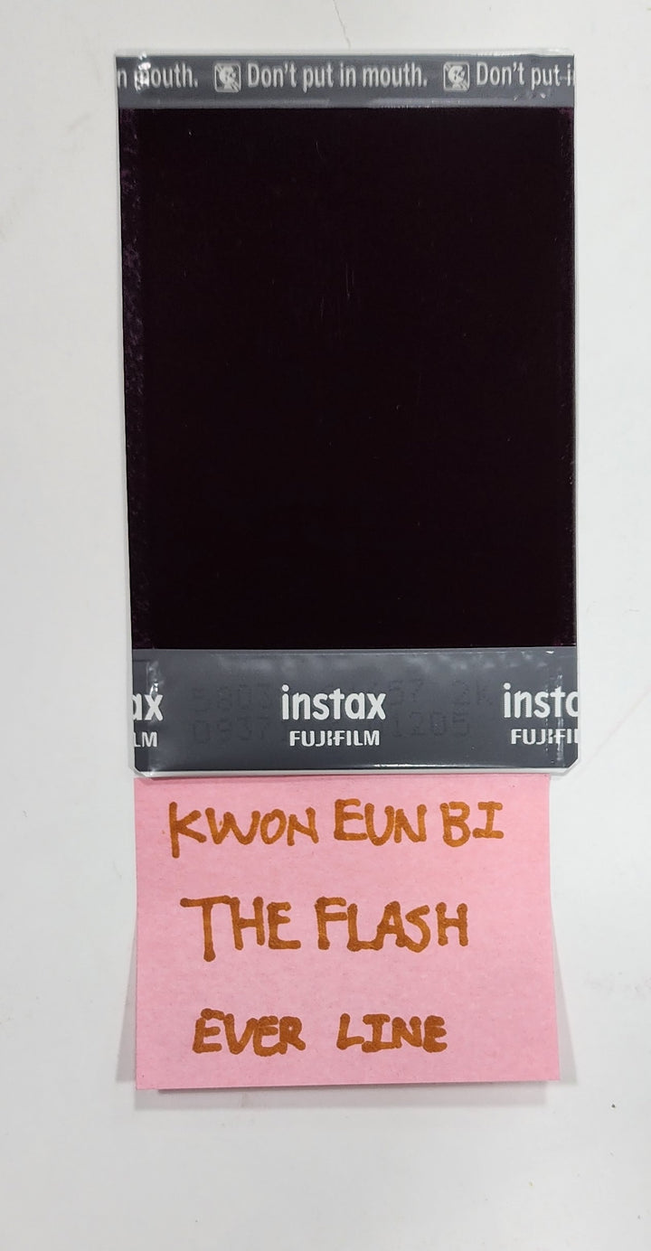 Kwon Eunbi 1st single "The Flash" - Hand Autographed(Signed) Polaroid [23.08.29]