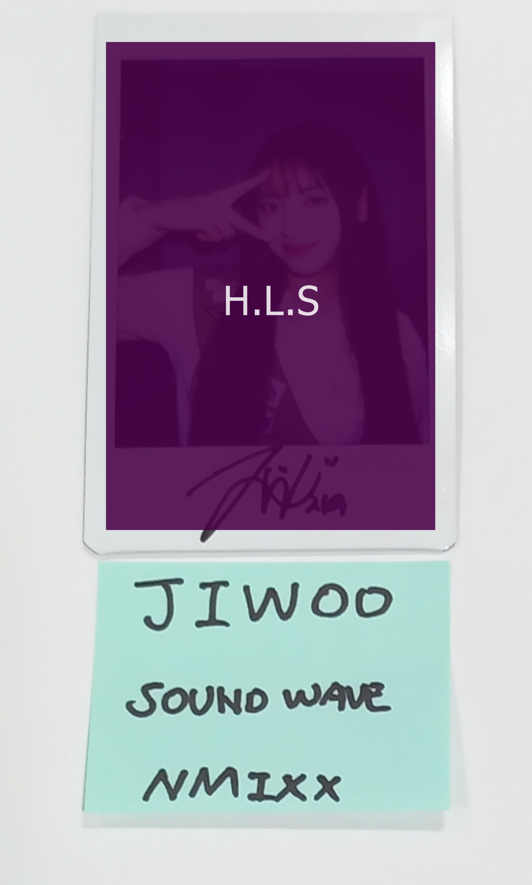 JIWOO (Of NMIXX) "A Midsummer NMIXX’s Dream" - Hand Autographed(Signed) Polaroid [23.09.11]