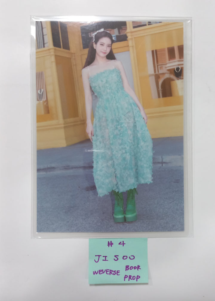 JISOO (Of Black Pink) "ME" - Weverse Shop Pre-Order Benefit Photocard, Book Prop [Photo Book Special Edition] [23.09.20]
