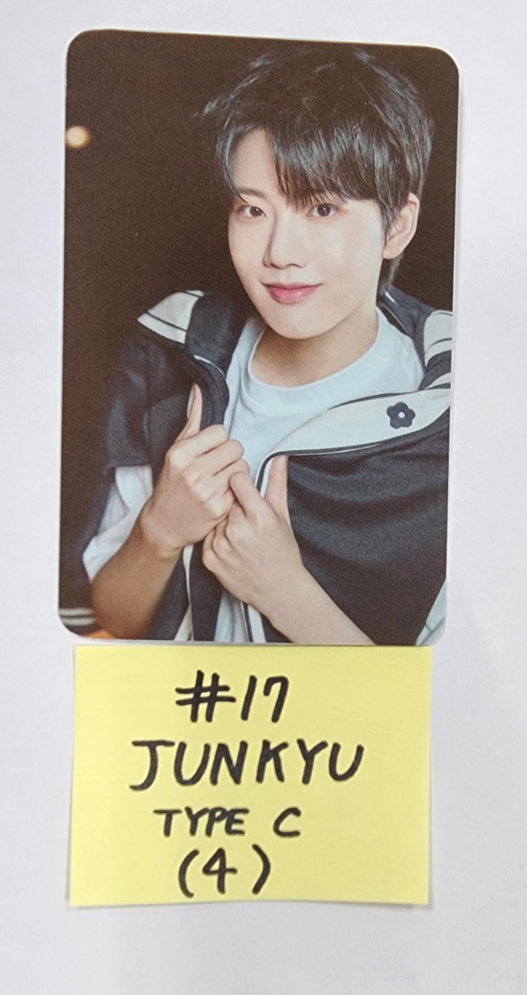 Treasure - "3rd Anniversary Magazine" - Official Trading Photocard [23.09.25]