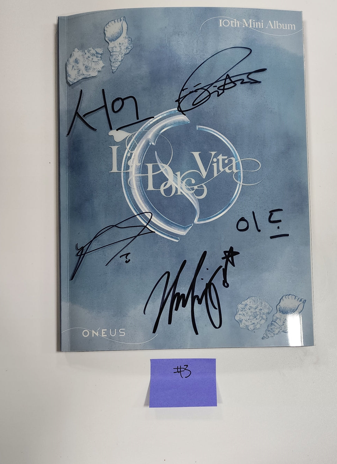 ONEUS "La Dolce Vita" - Hand Autographed(Signed) Promo Album [23.09.27]