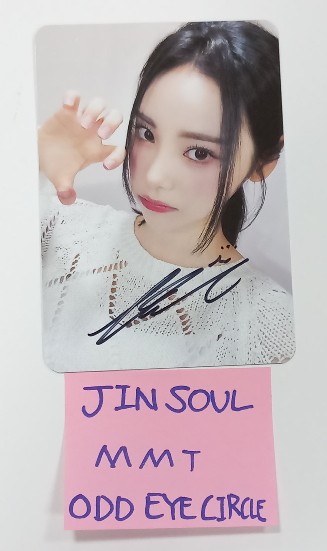 Jinsoul (Of ODD EYE CIRCLE) "Version Up"- Hand Autographed(Signed) Mini Postcard [23.10.10]