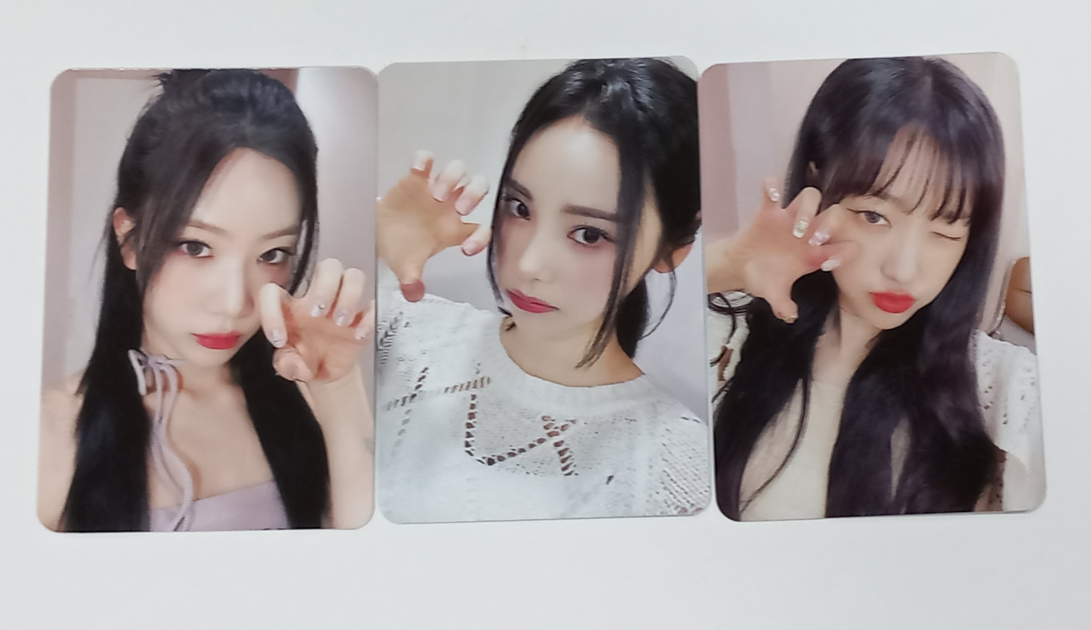 ODD EYE CIRCLE Version Up Polaroid Photocard Flower Vers