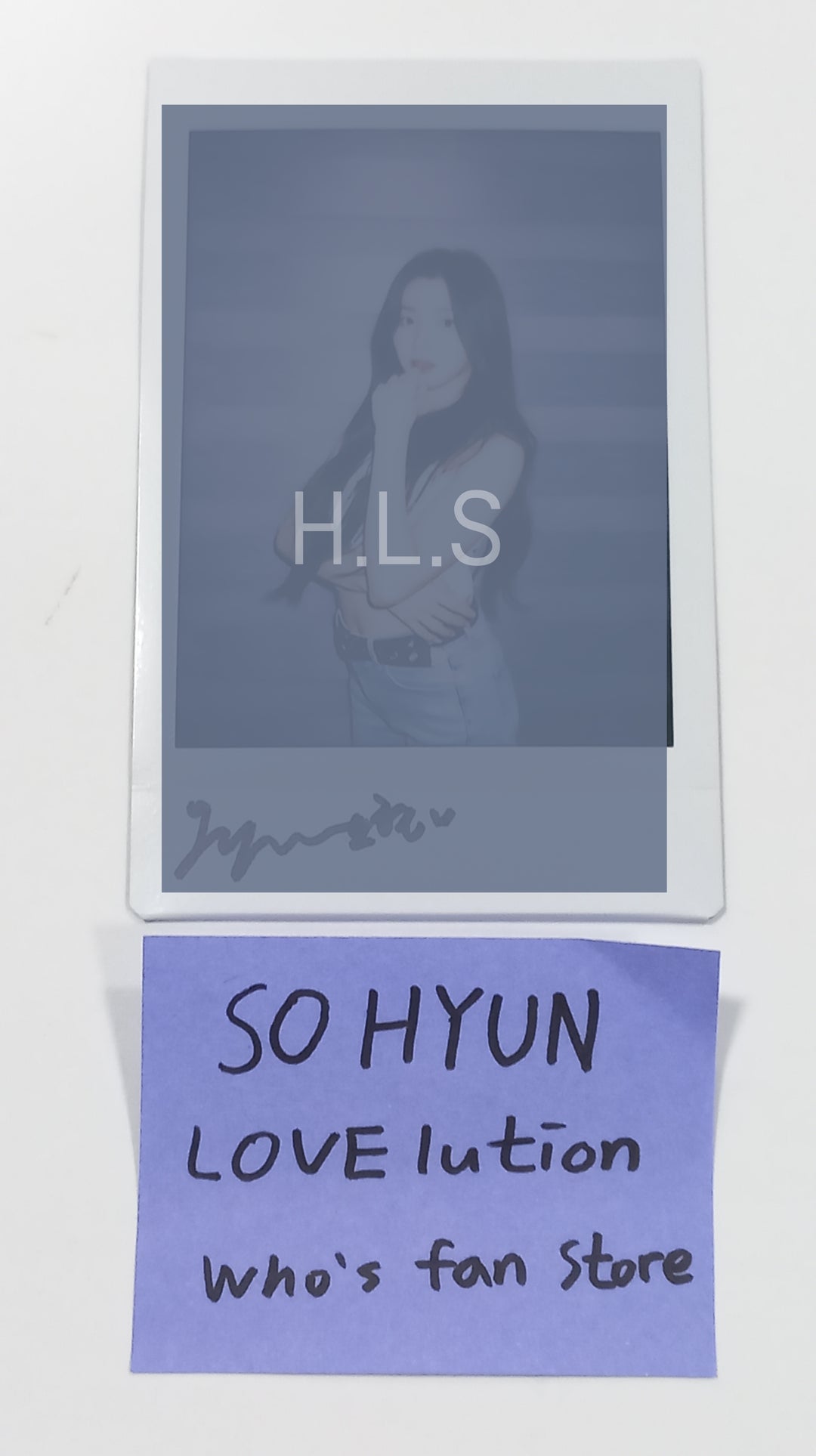 Sohyun (Of TripleS) "LOVElution : MUHAN" - Hand Autographed(Signed) Polaroid [23.10.11]