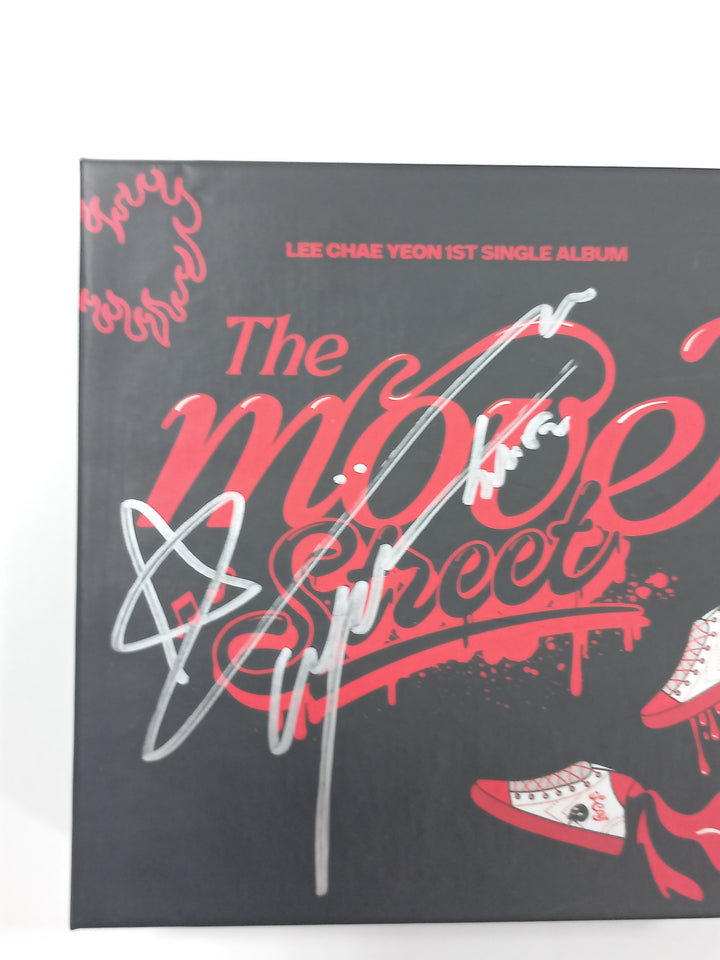 Lee Chae Yeon "The Move Street" - Hand Autographed(Signed) Album [Kit Ver] [23.10.11]