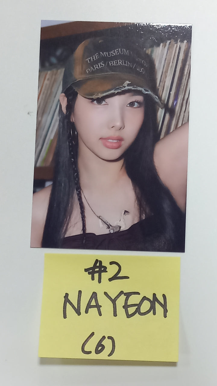 TWICE "Twice Records" 8th Anniversary - Pop-Up Store  Official Trading Photocard (1) [23.10.18]