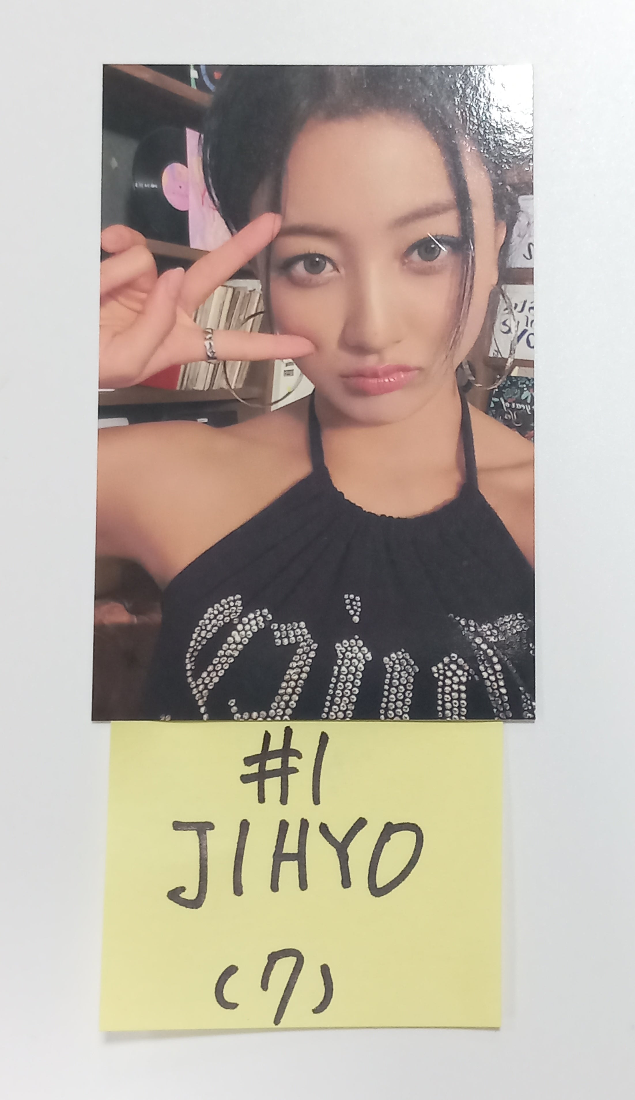 TWICE 8TH ANNIVERSARY POP-UP STORE TWICE RECORDS TRADING