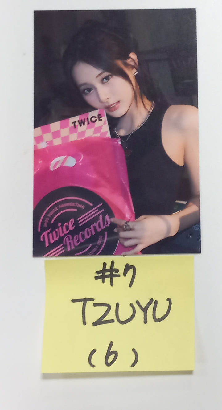 TWICE「Twice Records」8周年記念 ポップアップストア オフィシャルトレーディングフォトカード (2) [23.10.18]
