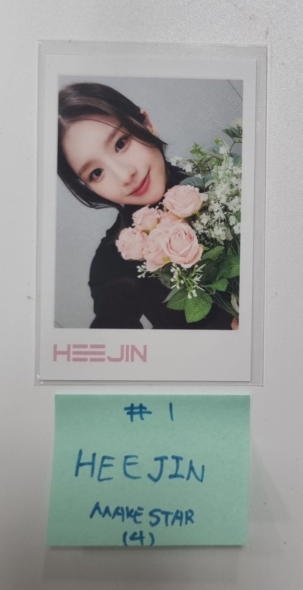 HeeJin "K" アルバム OBJEKT A01 - Makestar 予約特典 ポラロイド型フォトカード [23.11.03]