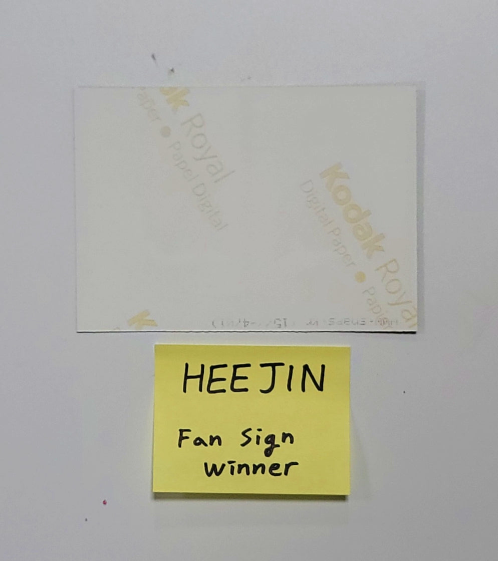 HeeJin 1st Mini