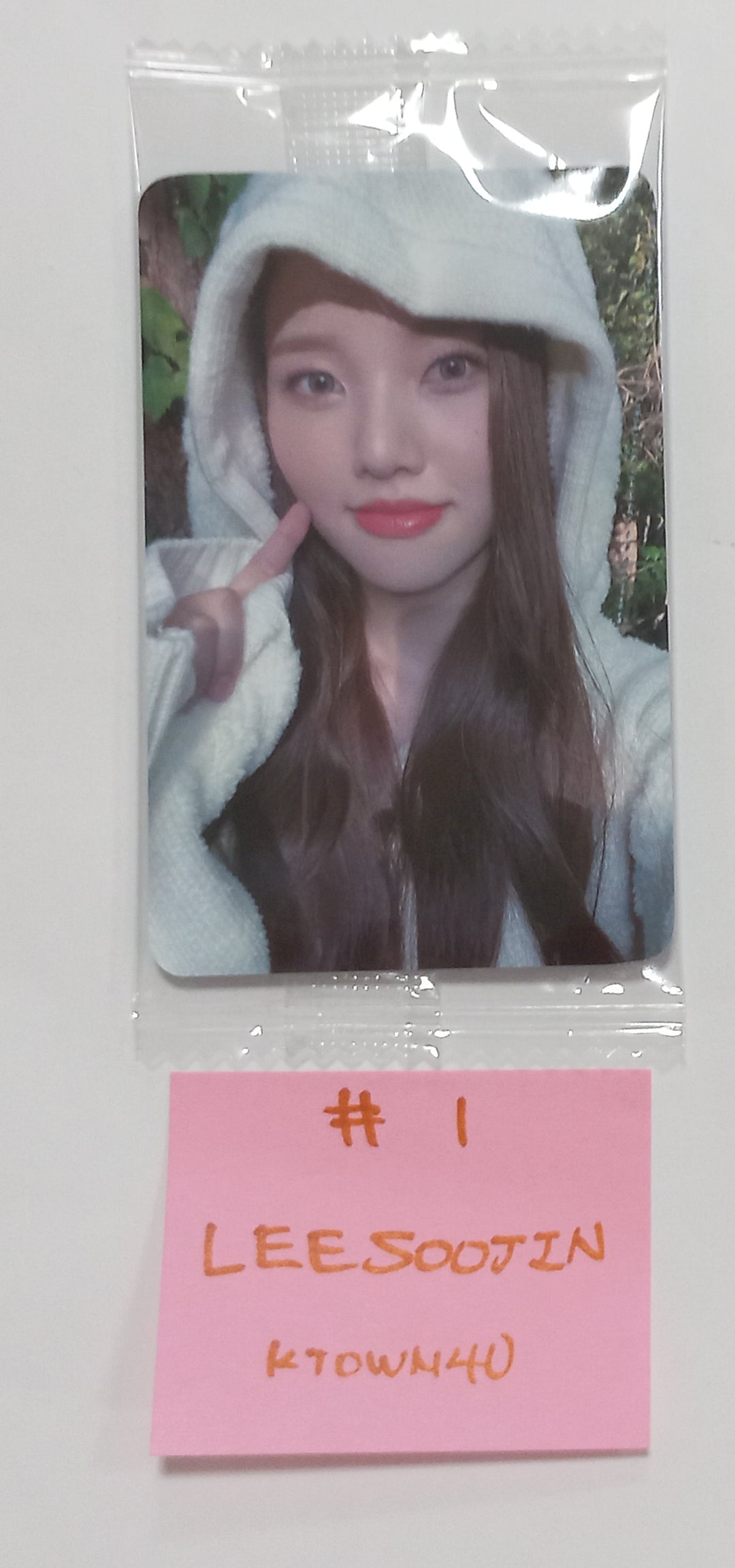 Weeekly "ColoRise" 5th Mini - Ktown4U Fansign Event Photocard [23.11.08]