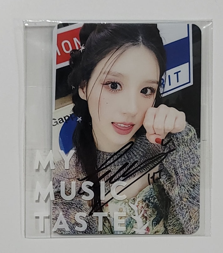 HeeJin 1st Mini "K" - Hand Autographed(Signed) Mini Postcard [23.11.10]
