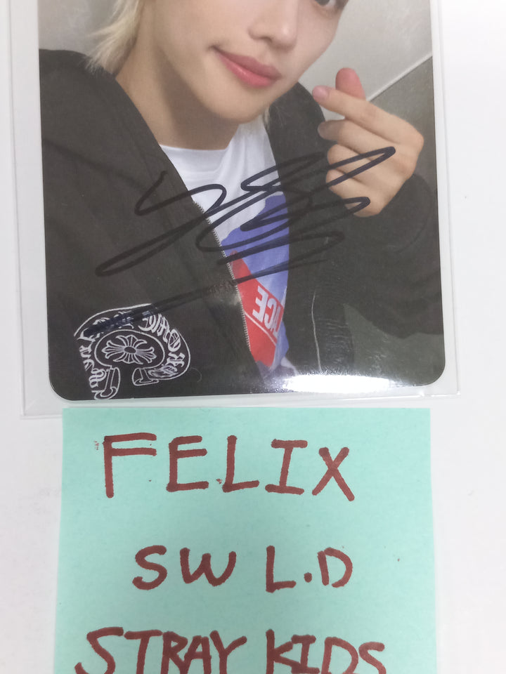 Felix (Of Stray Kids) "樂-Star" - Hand Autographed(Signed) Photocard [23.11.13]