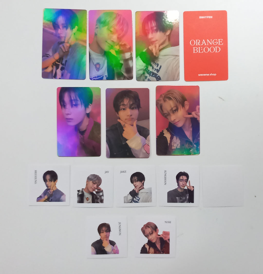 Collezione 2022 Accogliente (incl. Wevese Preorder Benefits : Set Fotocard Ologramma Collezione 2022 Accogliente (incl. Wevese Preorder Benefits : Set Fotocard Ologramma