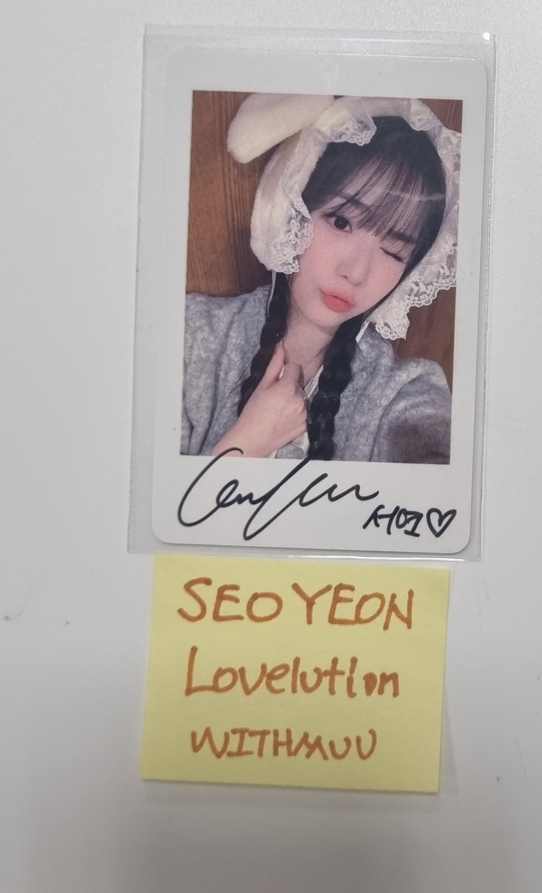 Seoyeon (Of TripleS) "LOVElution : MUHAN" - Hand Autographed(Signed) Polaroid Type Photocard [23.11.21]