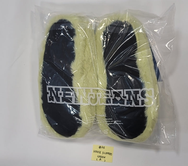 New Jeans - New Jeans x Line Friends Pop-Up Store Official MD (Plush Mini Pouch, Doll Closet, Plush Sticon, Medium-Sized Doll, Costume Plush, Plush House Slippers) [23.12.13]