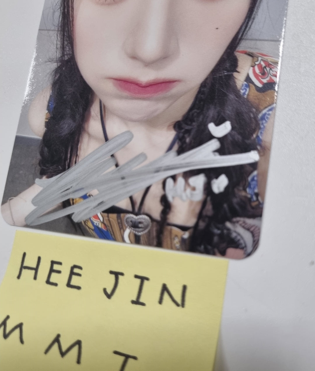 HeeJin 1st Mini "K" - Hand Autographed(Signed) Mini Postcard [23.12.13]