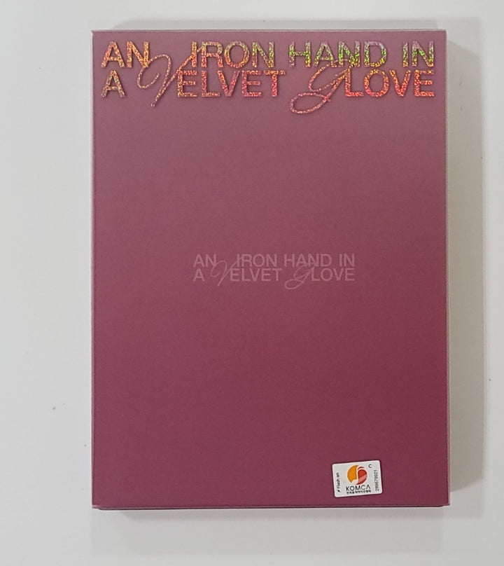 JINI "An Iron Hand In A Velvet Glove" - Hand Autographed(Signed) Album [23.12.15]