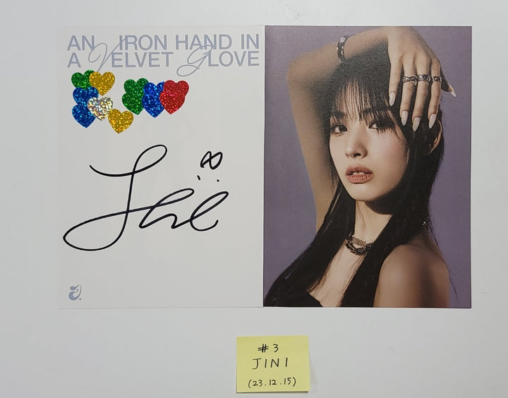 JINI「An Iron Hand In A Velvet Glove」 - ファンサインイベントアルバムからのカットページ [23.12.15] 