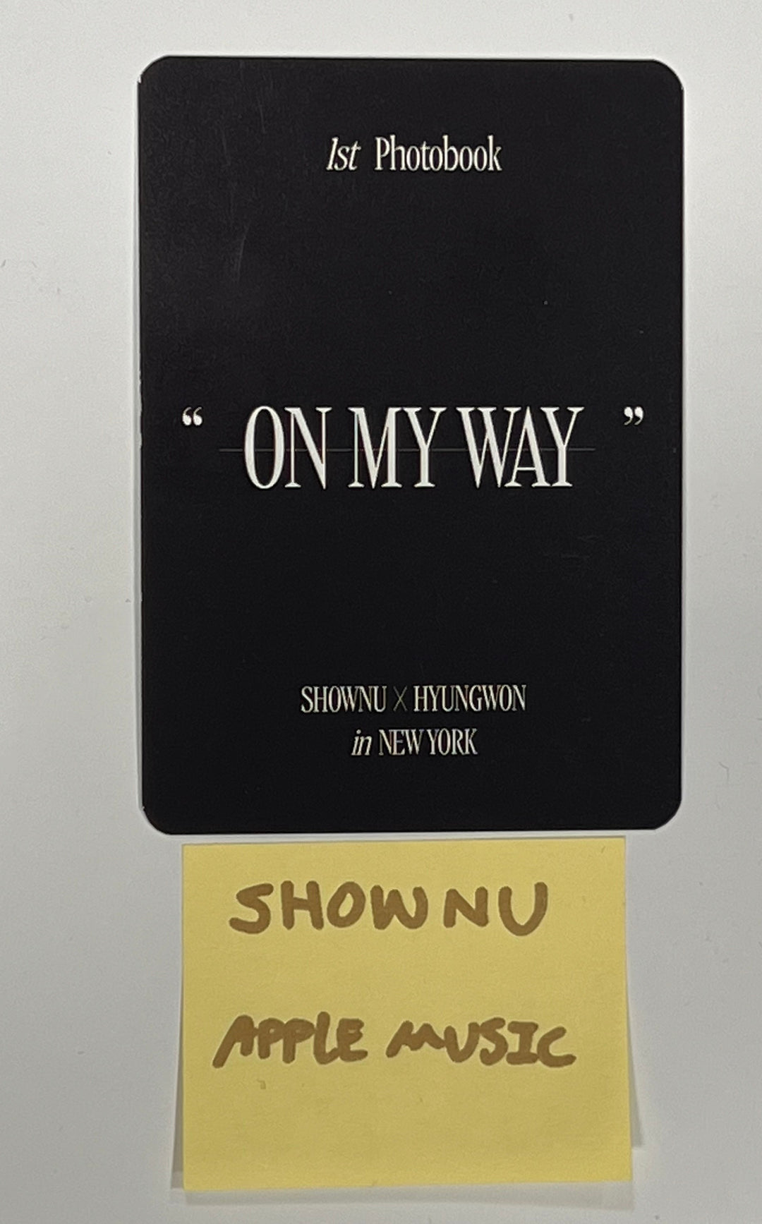 ショヌ「On My Way」1st写真集 - 直筆サイン入りフォトカード [23.12.20]