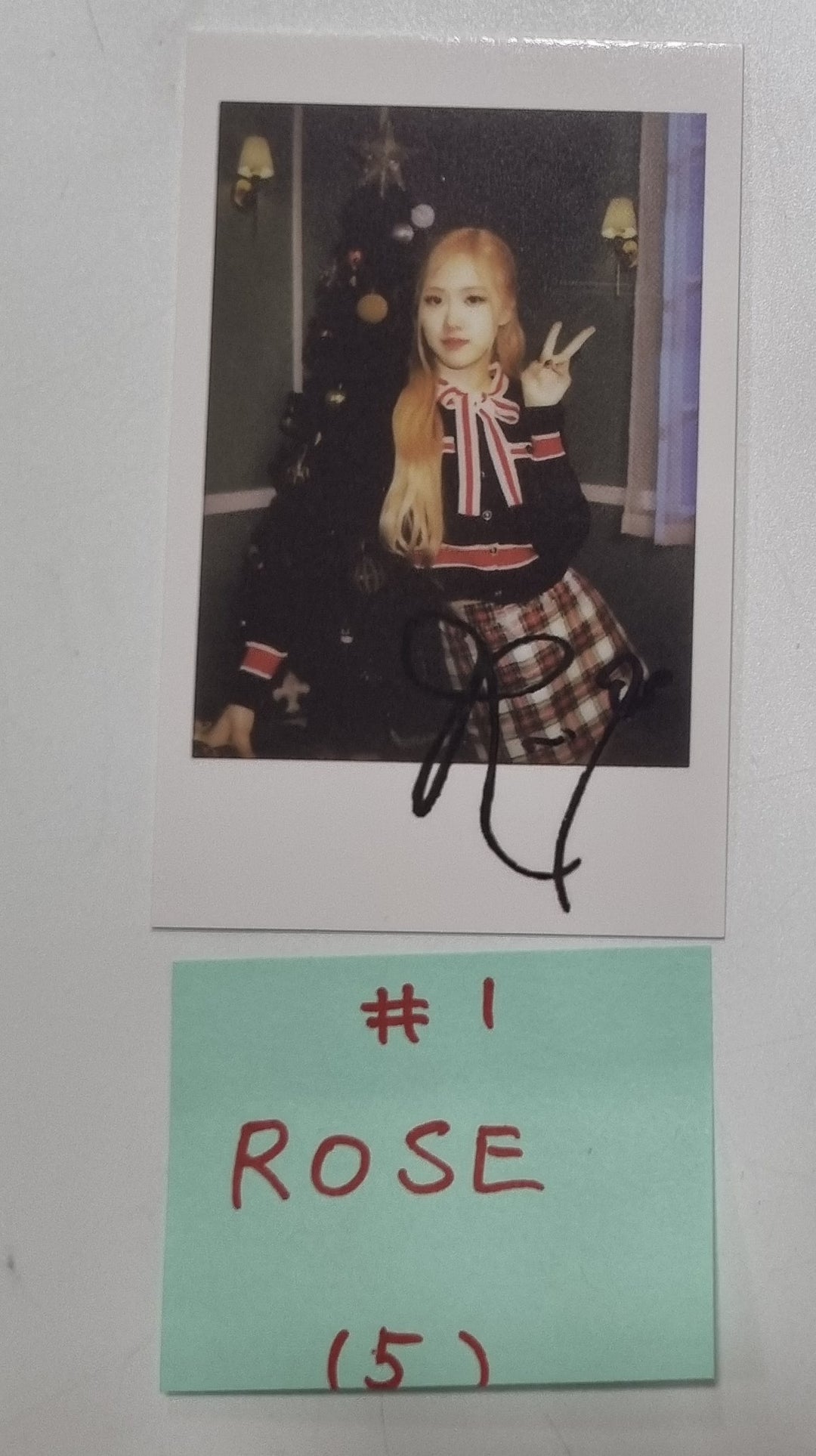BLACKPINK「THE GAME PHOTOCARD COLLECTION CHRISTMAS EDITION」 - 公式フォトカード、二つ折りカレンダーポスター [24.1.8]