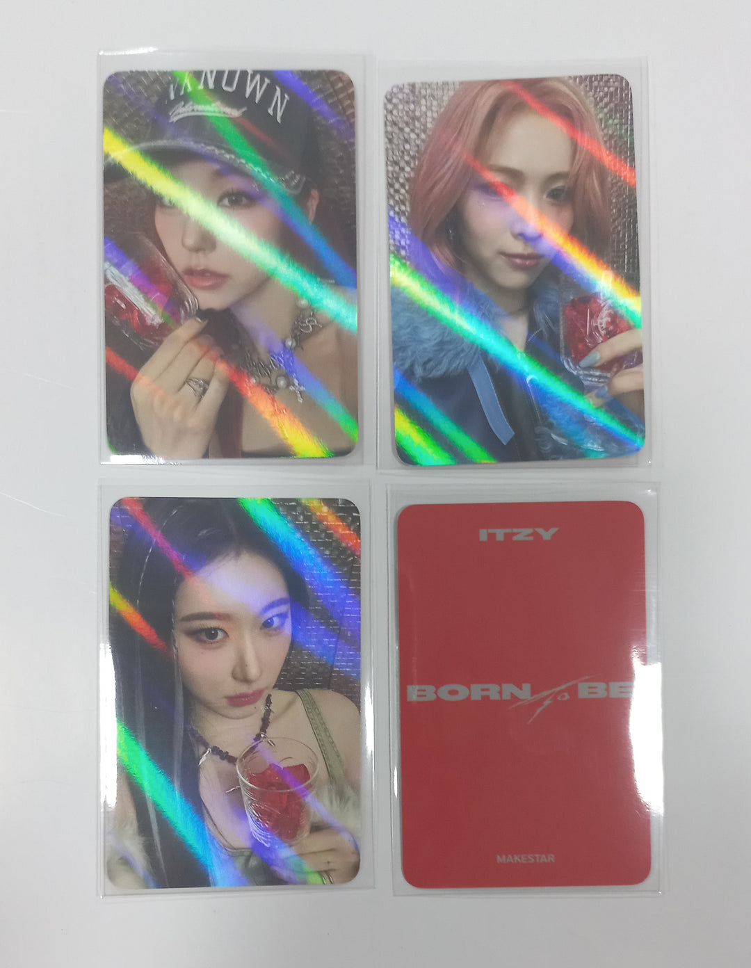 ITZY "BORN TO BE" - Makestar Pre-Order Benefit Hologram Photocard [24.1.12]