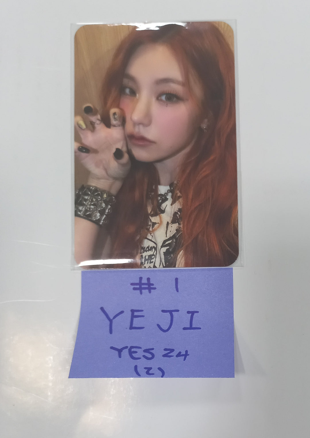 ITZY "BORN TO BE" - Yes24 Pre-Order Benefit Photocard [24.1.12]