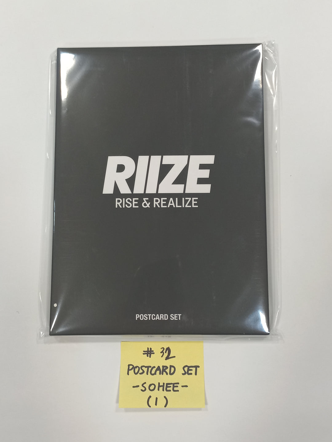 RIIZE - "RIIZE UP" Pop-Up Store MD [A3 Poster, Postcard Set, Slogan + Photocard Set, Mini Fan + Photo Set, Acrylic Turning Stand Set, Layered Photocard Set, Photo holder + 4 cut Photo Set] (2) [24.1.12]