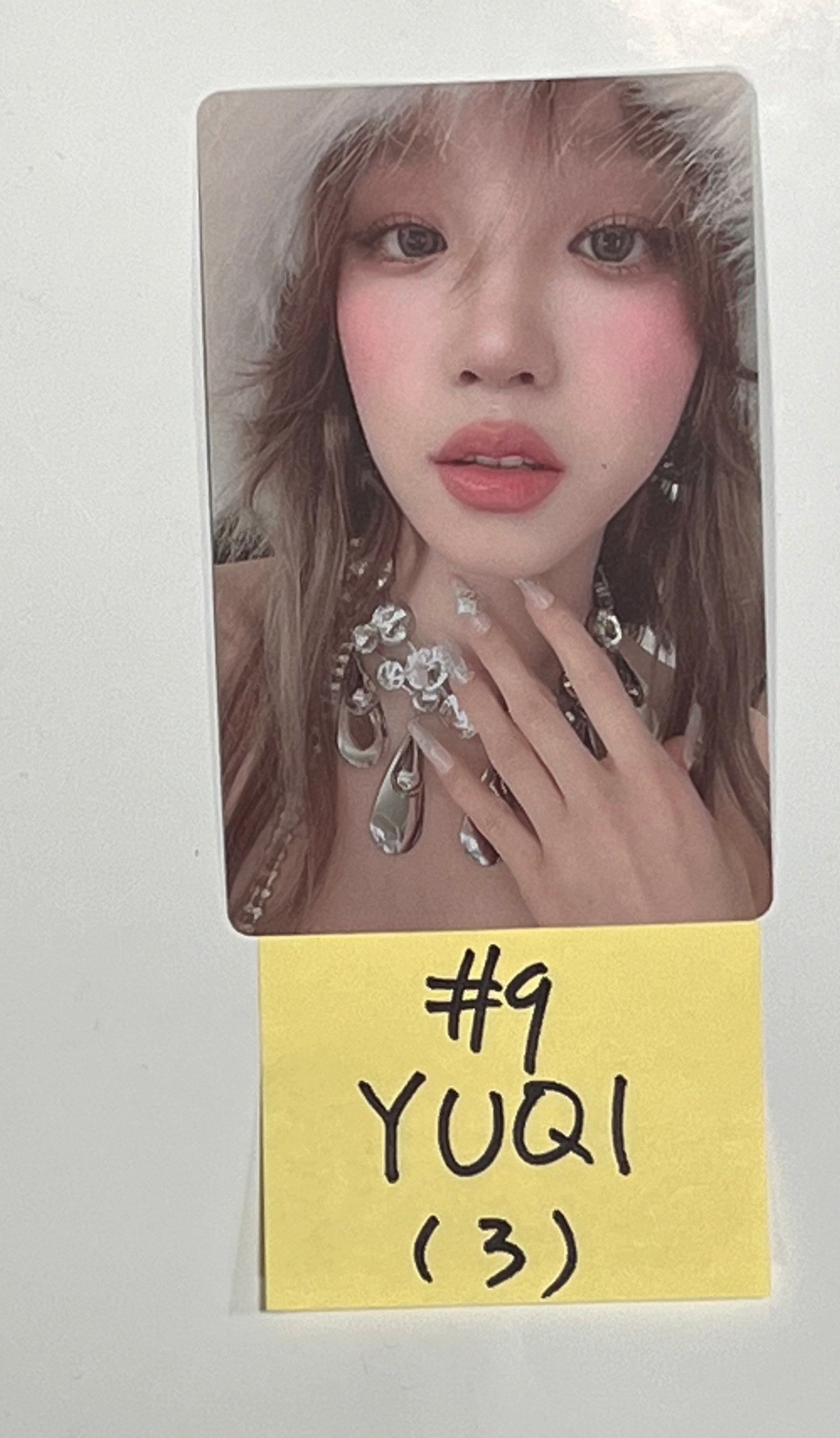 g) I-DLE 