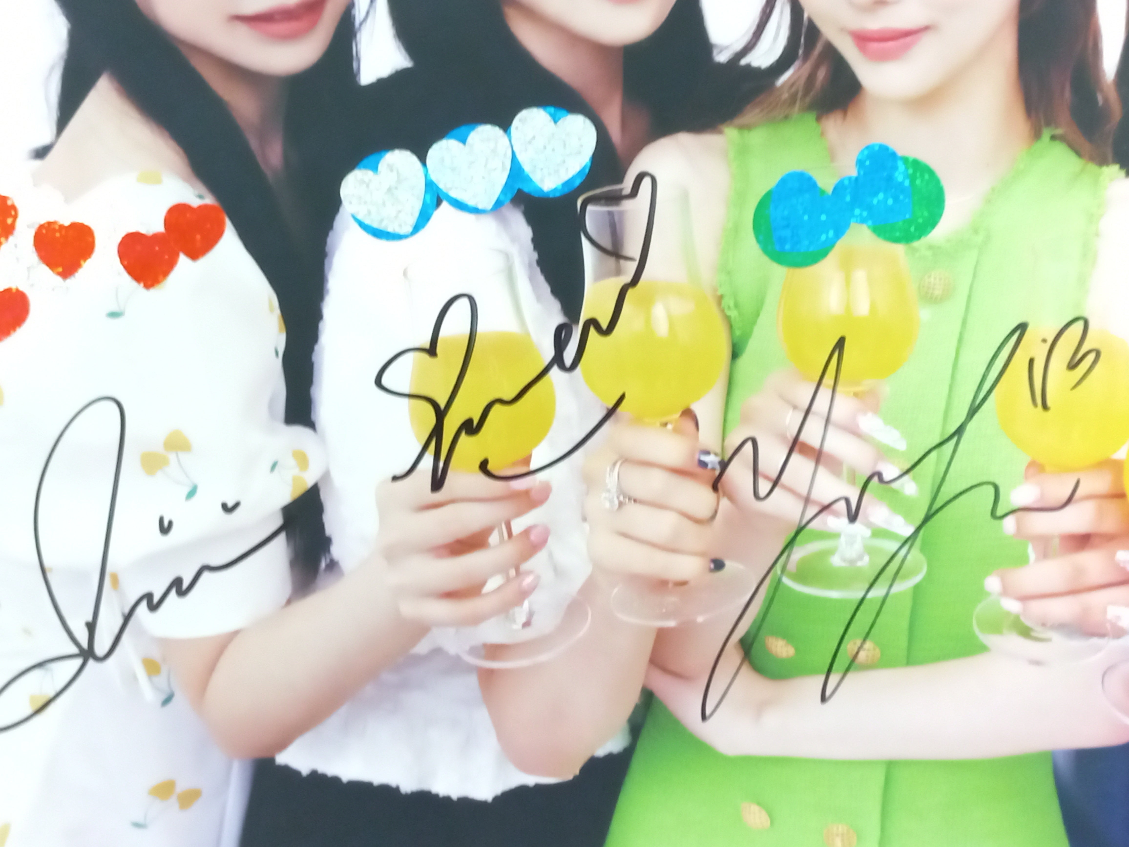 LOOSSEMBLE [Loossemble] Autographed Signed Album LOONA ARTMS