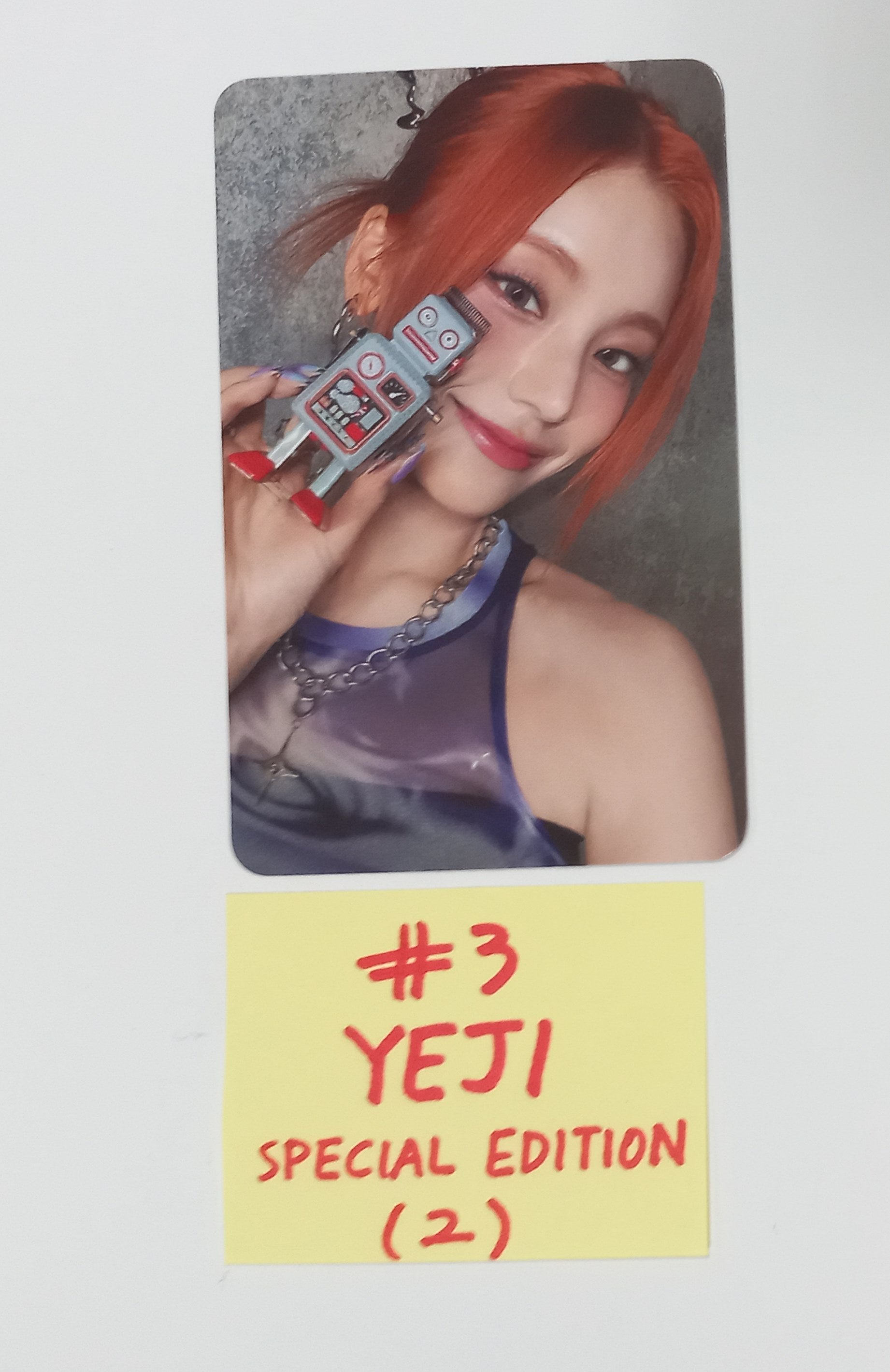 ITZY BORN TO BE イェジ トレカ ITZY 2nd World Tour Born To Be Official MD Trading Card