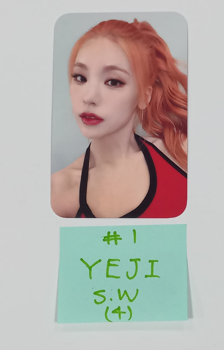 ITZY "BORN TO BE" - Soundwave Fansign Event Photocard Round 2 [24.2.8]