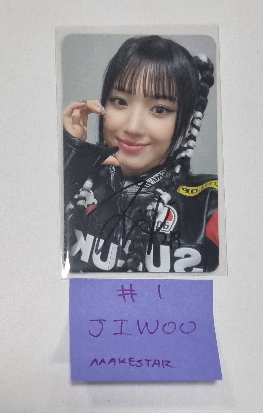 JIWOO (Of NMIXX) 