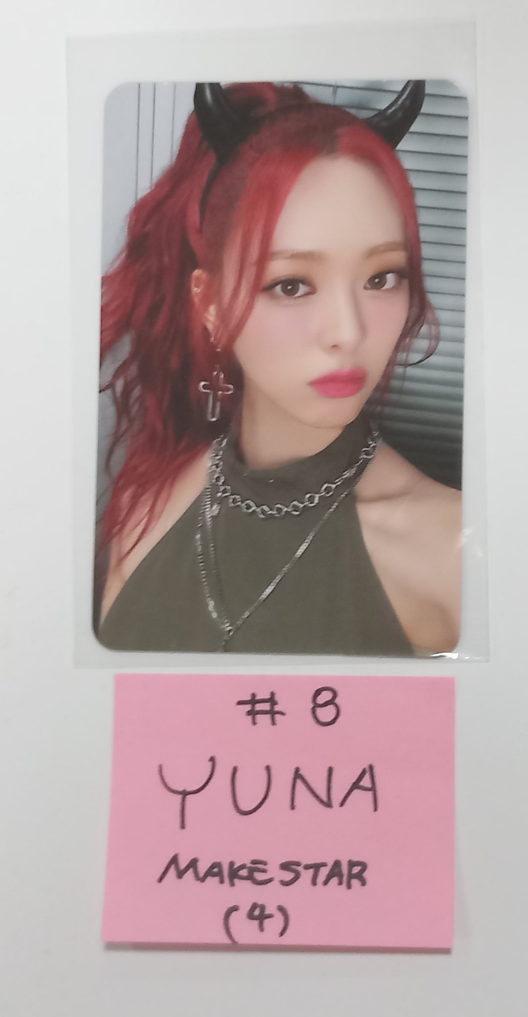 ITZY "BORN TO BE" - Makestar Fansign Event Photocard Round 2 [24.2.21]