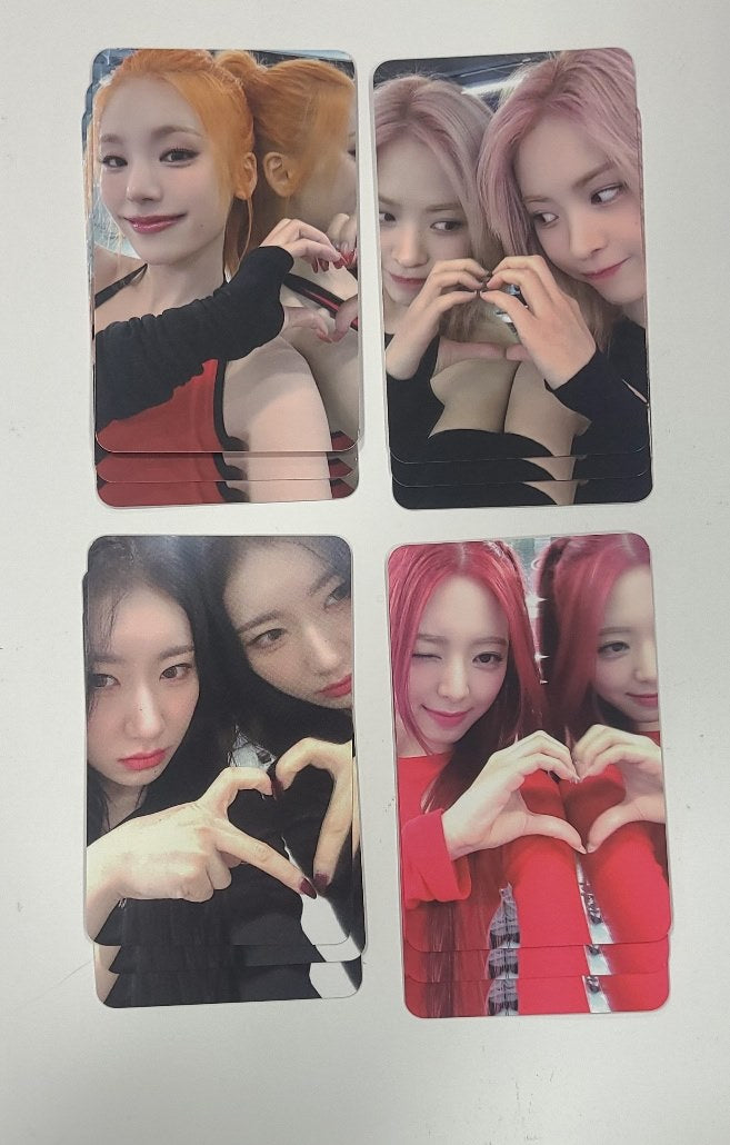 ITZY "BORN TO BE" - Everline Fansign Event Photocard Round 3 [24.2.27]