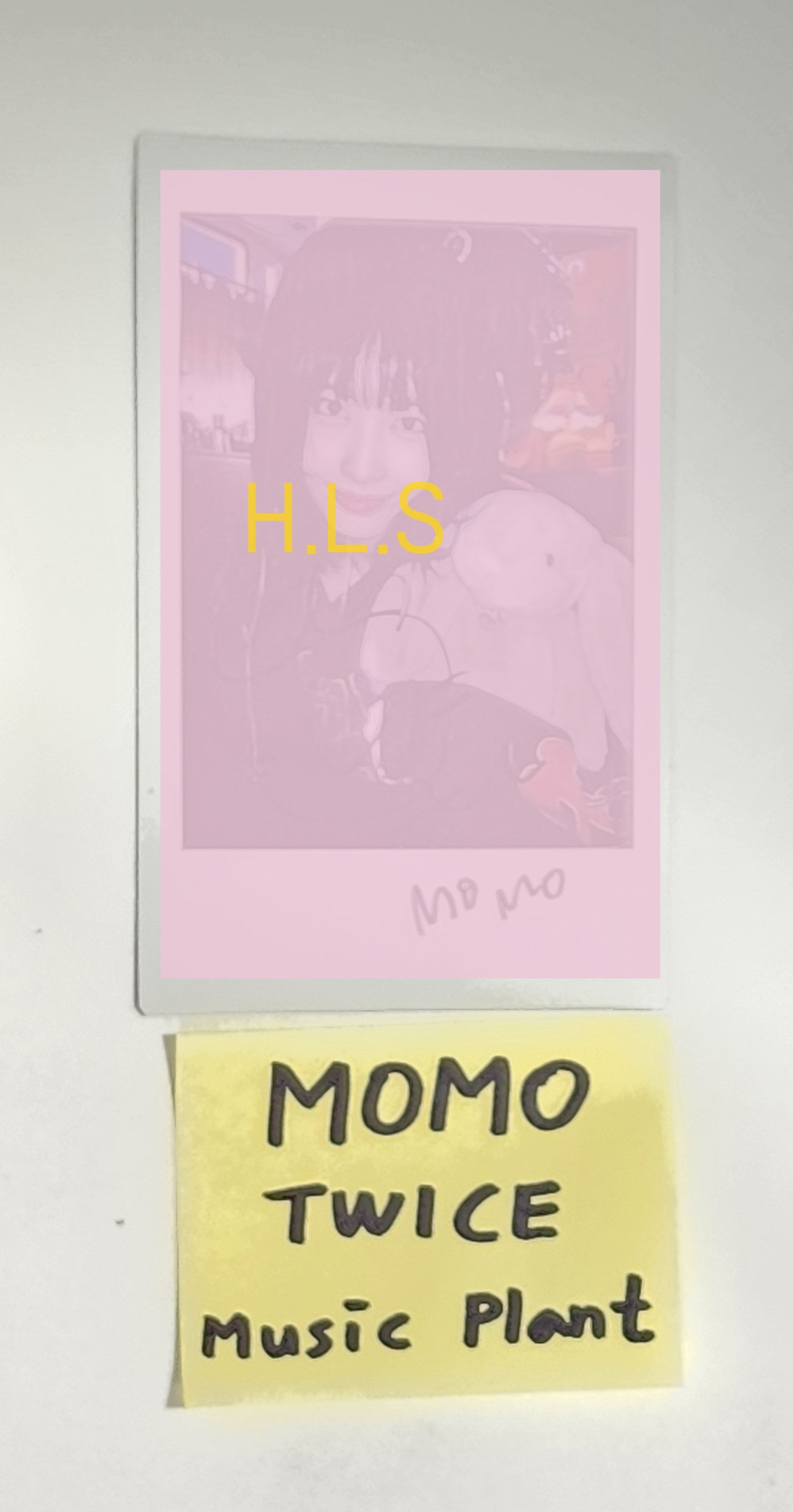 MOMO (Of TWICE) 